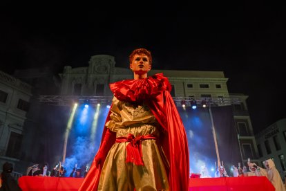 Imatge del pregó de Sa Majestat el Rei Carnestoltes de Reus.