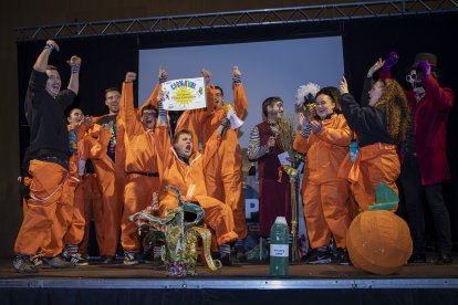 Imatge dels guanyadors a la millor carrossa del Morell.