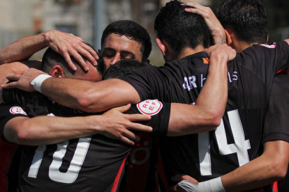Els jugadors del Reus FC Reddis celebrant un dels gols.