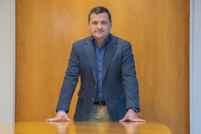 El degà de l’Il·lustre Col·legi de l’Advocacia de Reus, Sergi Guillén, a la seu de la institució.