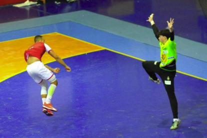 El tarragoní que s'ha alçat com a campió del Mediterrani i ja l'apunten com «el futur de l'handbol»
Albert Quesada va guanyar el darrer cap de setmana el Campionat Mediterrani 2025 a Tunisia