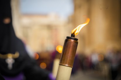 Viacrucis procesional del Lunes Santo en Tarragona.