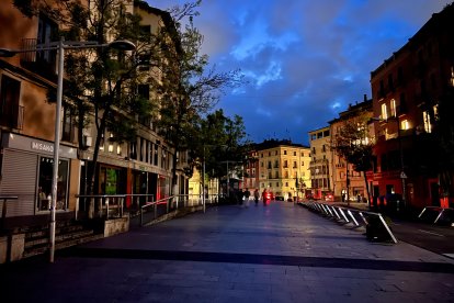 Vista del Passeig de Vic senes llum.
