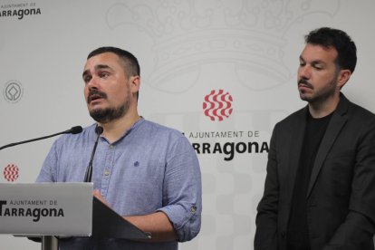Jordi Collado i Toni Carmona durant la compareixença.