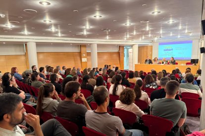 Els primers resultats de les enquestes es van presentar en societat a l’aula magna de la Facultat de Medicina i Ciències de la Salut.