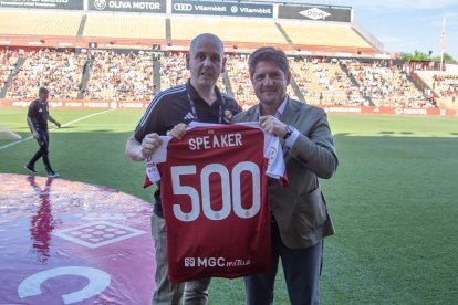 L’speaker del Nàstic Rubèn Bladé amb el president Lluís Fàbregas.