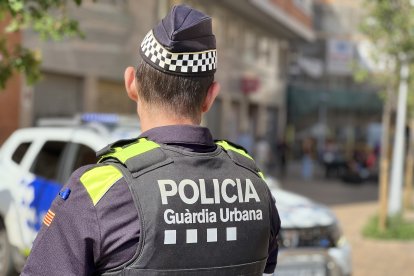 Imatge d'arxiu d'un agent de la Guàrdia Urbana de Tarragona.