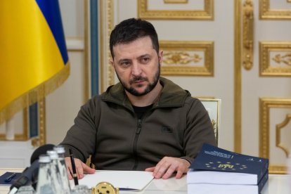El president d'Ucraïna, Volodímir Zelenski, durant una reunió.