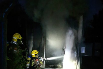 Imatge de la caseta de comunicacions afectada.