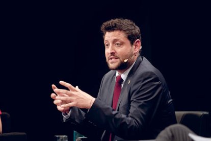Un moment de l’acte de balanç que va fer aquest dimarts l’alcalde, Rubén Viñuales.