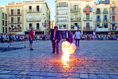 La primera jornada de la Festa Major de Sant Pere 2025 va estar marcada pel pregó de Josep Maria Casas i l’encesa de la primera Tronada.
