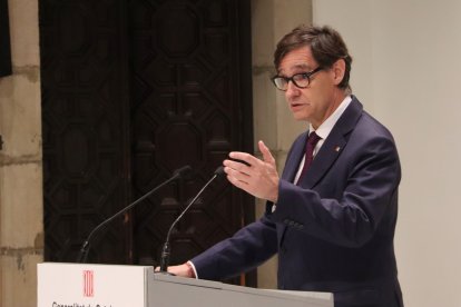 El president català, Salvador Illa, intervé en un acte de reconeixement i reparació a presos del franquisme, al Palau de la Generalitat.