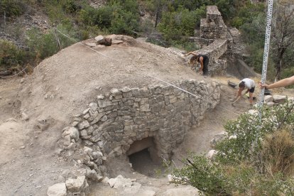 Pla general del forn d'oli de ginebre de Riba-roja d'Ebre.