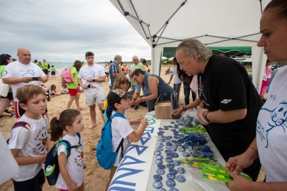 El president de Mare Terra Fundació Mediterrània, Ángel Juárez, durant el 34è Dia de Platja.