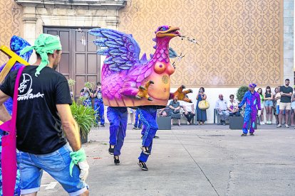 La Víbria Francolina durant la cercavila del seguici.