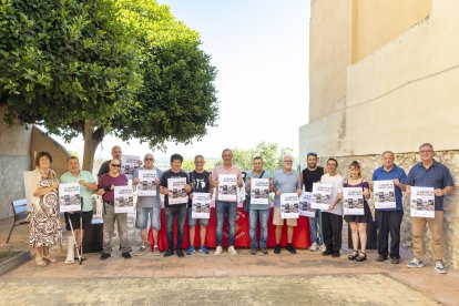 Moment durant la presentació de la IV Mostra de Música Local a la plaça Alcalde Macià Martorell.