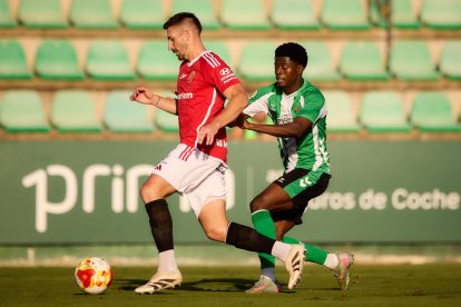 César Morgado durant el duel contra el Betis.
