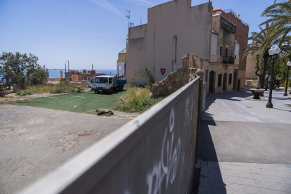 Imatge d'arxiu del solar de l'antic Hostal del Sol, al passeig de Sant Antoni.