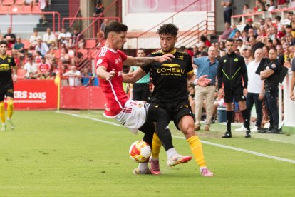 Álex Jiménez durant el partit.