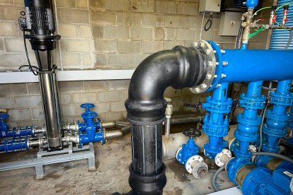 Nou grup de bombeig per impulsar aigua a Fontscaldes.