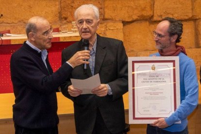 Imatge d’arxiu de Xammar recollint el títol de fill adoptiu