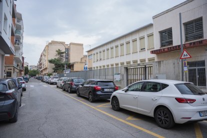 Fotografia del carrer del Doctor Ferran just abans d’iniciar les obres de remodelació que tindran una durada de sis mesos.