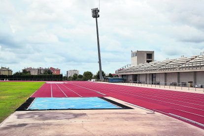 Imatge d’arxiu de les pistes d’atletisme de l’Estadi Natalia Rodríguez, a l’Anella Mediterrània.