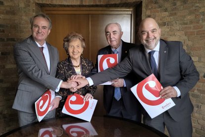 Laura Roigé, presidenta de la Cambra de Tarragona amb Jorge Villarroya, president de la Cambra de Saragossa; Antonio Santa Isabel, president de la Cambra de Terol i Manuel Rodríguez, president de la Cambra d’Osca.