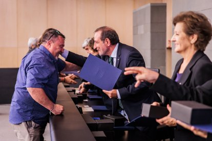 Pablo Pedro González, responsable d’Infraestructures i, dels Treballadors en Benefici de la Comunitat al Port de Tarragona, va recollir el reconeixement.