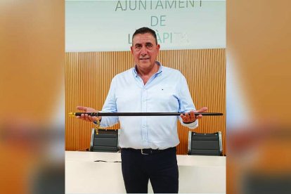 Javier Reverté, el dia que va prendre possessió com a alcalde.