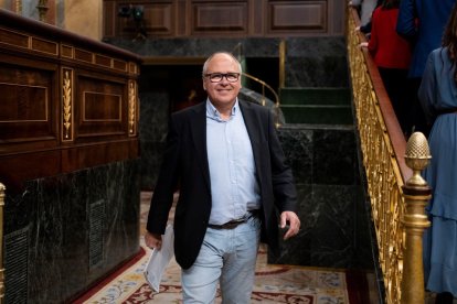 Alonso exigeix claredat: "La ciutadania no entén aquest retard inexplicable".