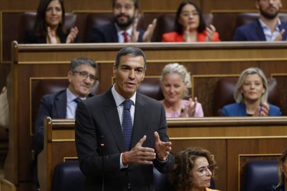 El president espanyol, Pedro Sánchez, durant la rèplica a Feijóo