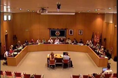 Imatge d’arxiu del plenari de l’Ajuntament de Cambrils.