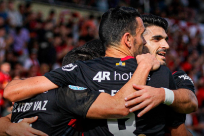 Els jugadors del Reus celebrant un gol.