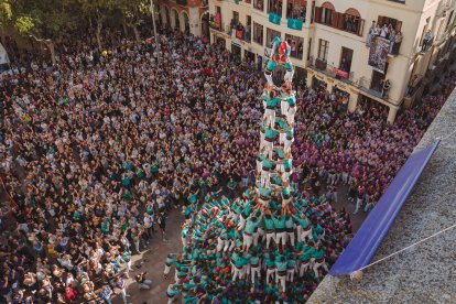 4de10fm descarregat pels Castellers de Vilafranca a la quarta ronda de Tots Sants.