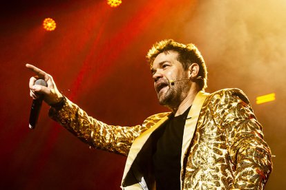 Imagen de Juan Dávila durante uno de sus shows.