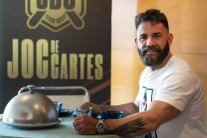 'Joc de cartes' recorre diferentes restaurantes de la zona para probar sus especialidades y valorar creatividad, sabor y presentación.