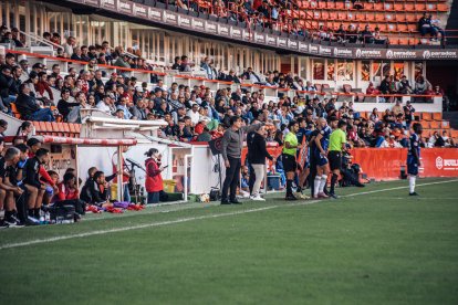 El tècnic del Nàstic de Tarragona; Cristóbal Parralo, donant instruccions des de la banqueta.