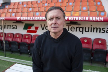 El tècnic del Nàstic, Cristóbal Parralo, a la gespa del Nou Estadi Costa Daurada.