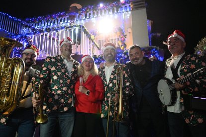 La Casa de la Navidad del Catllar cuenta con más de veinte mil bombillas.