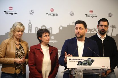 Rubén Viñuales a la roda de premsa sobre el Pla de Barris