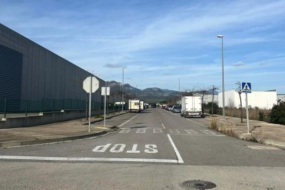 La festa il·legal es duu a terme a la zona del polígon de les Mataltes.