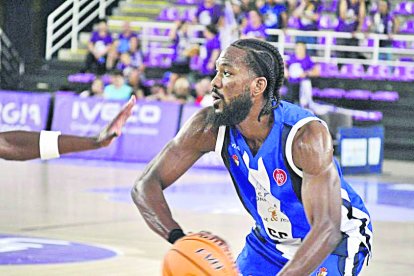 Charles Knowles durant la seva etapa a Ponferrada.