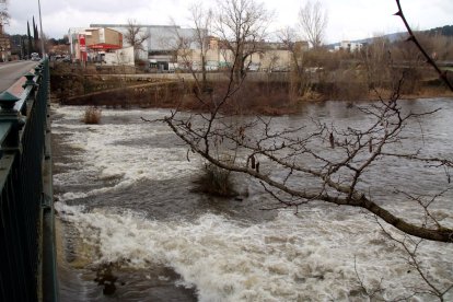 El riu Ter des del Pont de la Barca, a Girona