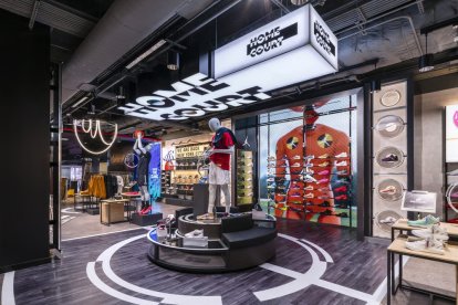 Imagen de archivo de una tienda Foot Locker.