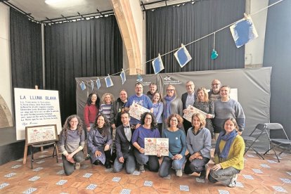 Joan Rioné, director del Festivalet Blau, i els impulsors, responsables i col·laboradors que enguany formen part del projecte.