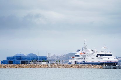 Imatge del Moll de Balears del Port de Tarragona.