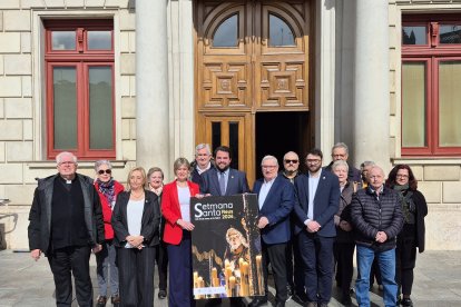 Presentació del cartell i programa de Setmana Santa de Reus.