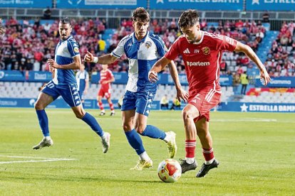 Jaume Jardí durant el duel disputat a la Nova Creu Alta.