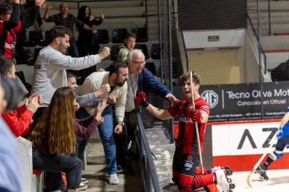 Carles Casas celebrant amb eufòria el 3-2.